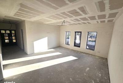 Casă cu 3 camere în Central