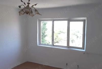 Apartament cu 2 camere decomandat în Calafat - 3
