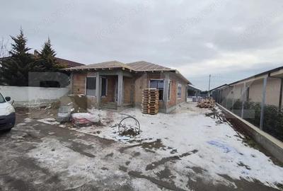 Casa finisata la cheie la intrare in Santandrei racordata la toate utilitatile - 13