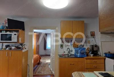 Casa individuala 2 camere 58 mpu curte si gradina 332 mp Cisnadie - 14