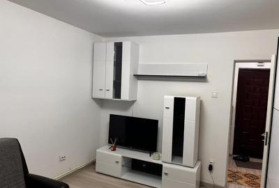 Apartament complet renovat, situat la parterul unui bloc solid - 2