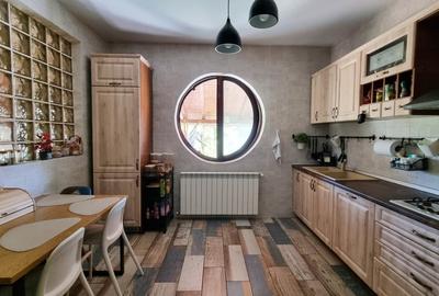Casa spatioasa la cheie la intrarea in Ciorogarla - 9