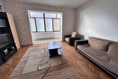 Apartament cu 2 camere decomandat în Vest