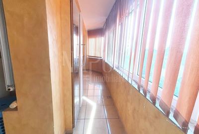 Apartament cu 2 camere decomandat în Central - 4