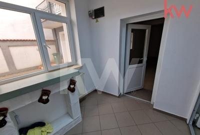 Inchiriere spatiu comercial – central, compartimentabil - 12