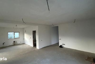 Casă cu 4 camere cu Teren 630 Mp în Jucu - 1