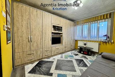 Apartament cu 2 camere decomandat în Micro 14 - 14