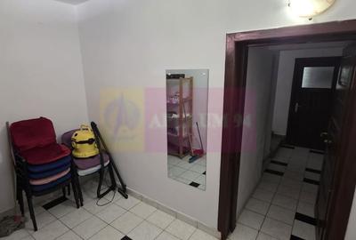Casă cu 12 camere în Central