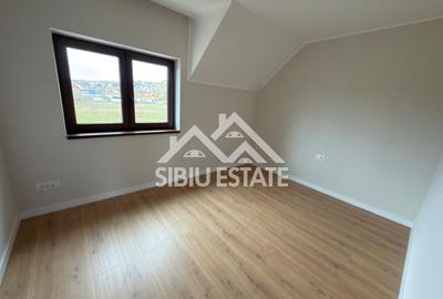Duplex cu 4 camere cu Canalizare în Șura Mare - 6