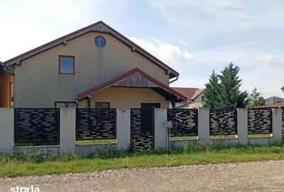 Casă cu 4 camere cu Teren 468 Mp în Central - 19