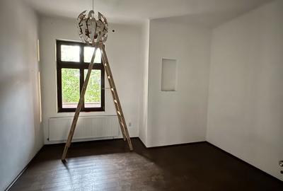 Spațiu comercial, de 150 mp, în Bălcescu - 6