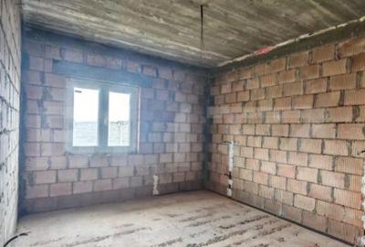 Casa la rosu de vanzare in Vulcan - Brasov - 26