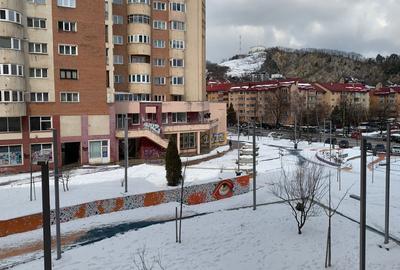 Apartament cu 2 camere decomandat, mobilat în Valea Cetății - 1