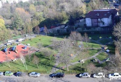 Garsonieră decomandată în Titan - 1