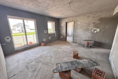 Apartament cu 3 camere semidecomandat în Dobroești - 1