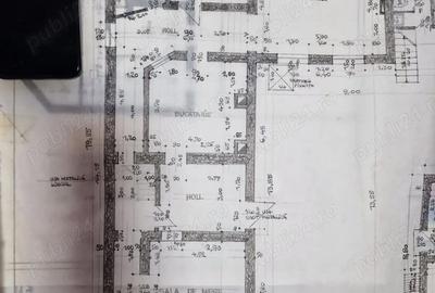 Casă cu 8 camere cu Teren 220 Mp în Calea Victoriei