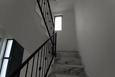 Casă cu 4 camere cu Canalizare în Rediu - 8