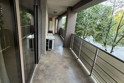 Apartament cu 3 camere semidecomandat în Central - 2