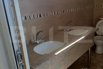 Casă cu 5 camere cu Teren 100 Mp în Central - 1