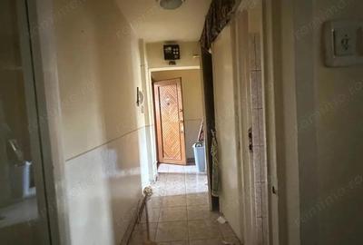 Apartament cu 3 camere semidecomandat în Dacia - 1