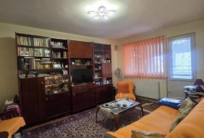 Apartament cu 3 camere decomandat în Tomis Nord - 11