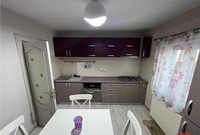 Apartament cu 4 camere decomandat, mobilat în Brăilei - 1
