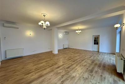 Birou, de 117 mp, în Dacia - 2