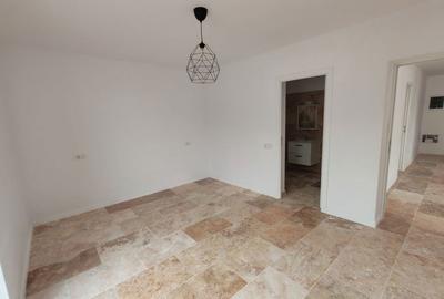 Casă cu 3 camere cu Teren 400 Mp în Ostratu - 1