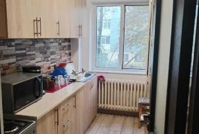 Apartament cu 2 camere- zona Podu Ros - Lic. Dimitrie Cantemir - 2