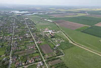 Teren de 3090 mp, în Cuvin - 13