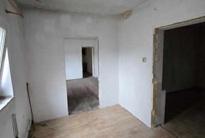 Spațiu comercial, în Dămăroaia - 9