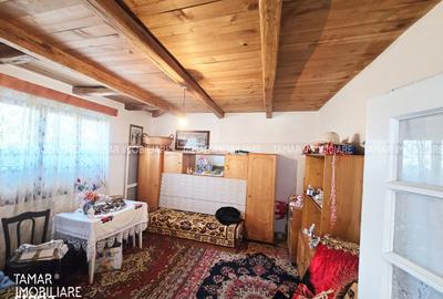 Casă cu 5 camere cu Teren 900 Mp în Târnova - 2