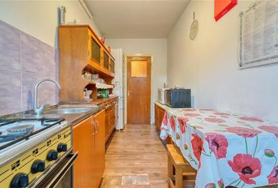 Apartament cu 4 camere semidecomandat în Astra - 9