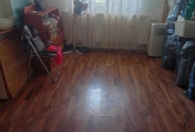 Vand urgent apartament 2 camere decomandate mansarda Siderurgi?tilor vest - 6
