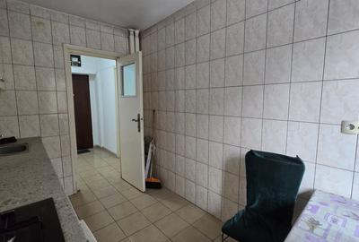 De vanzare - Ap 2 cam - 46mp - 350m de metrouStefan cel mare - bloc anvelopat - 6