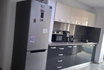 Apartament cu 3 camere decomandat în Central - 1