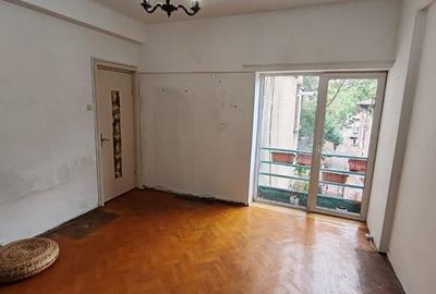 Garsonieră Mihai Eminescu! - 1