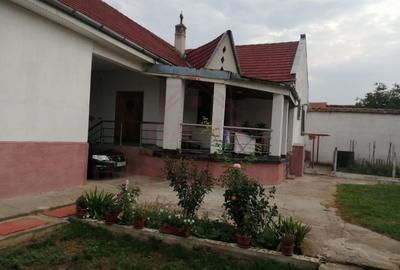 Casă individuală cu 4 camere cu Teren 910 Mp în Buchin - 3