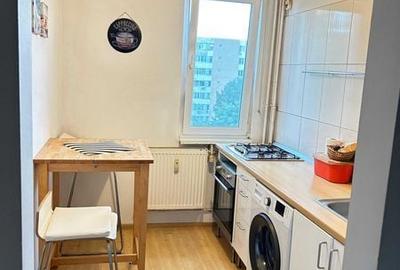 Apartament cu 2 camere decomandat în Berceni - 2