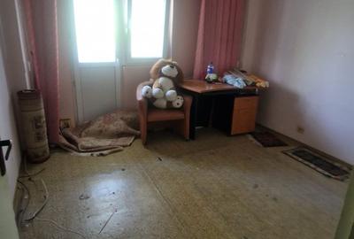 Apartament de 3 camere de vânzare - 6