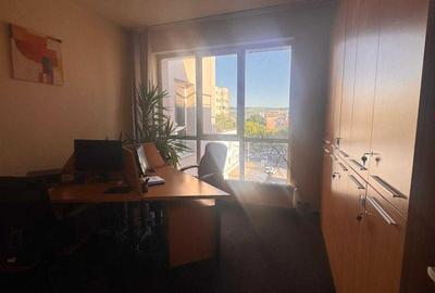 Spațiu comercial, de 45 mp, în Central