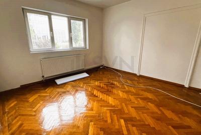 Casă individuală cu 8 camere cu Canalizare în Domenii - 5