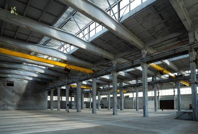 Spațiu industrial, de 3,458 mp, în Central - 2