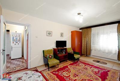 60000 Euro, apartament 2 camere, decomandat, etaj 4, zona Spitalul de Copii - 2