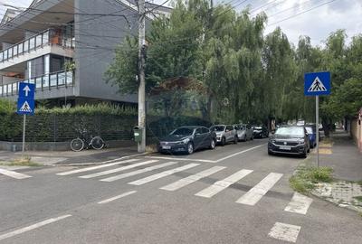 Casă individuală cu 5 camere cu Teren 373 Mp în Bucureștii Noi