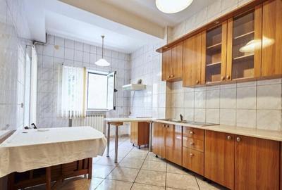 Eroii revolutiei vila 1100 mp S+P+E1+E2+M + curte 14 camere - 5