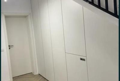 Casă cu 3 camere în Stupini