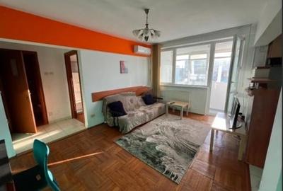 Apartament cu 2 camere semidecomandat, mobilat în P-ța Muncii