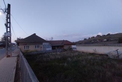 Vanzare casa si teren aferent in comuna Niculitel,judetul Tulcea - 5