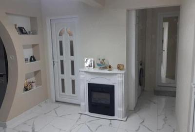 Apartament cu 4 camere decomandat în Nufărul - 10
